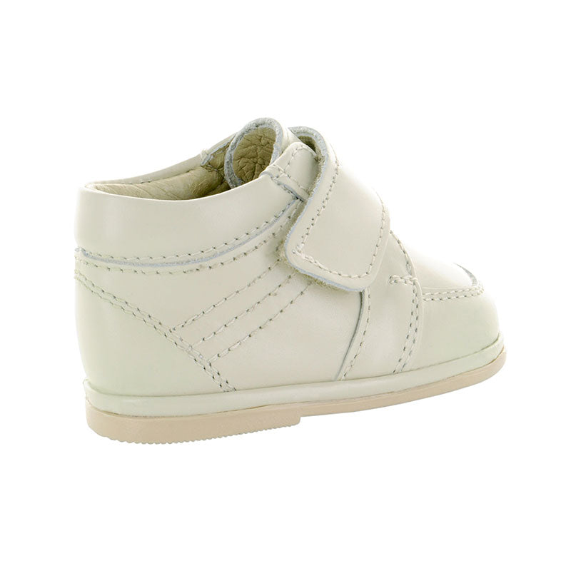 Zapatos-Beige-Con-Velcro-Para-Nino-Recien-Nacido
