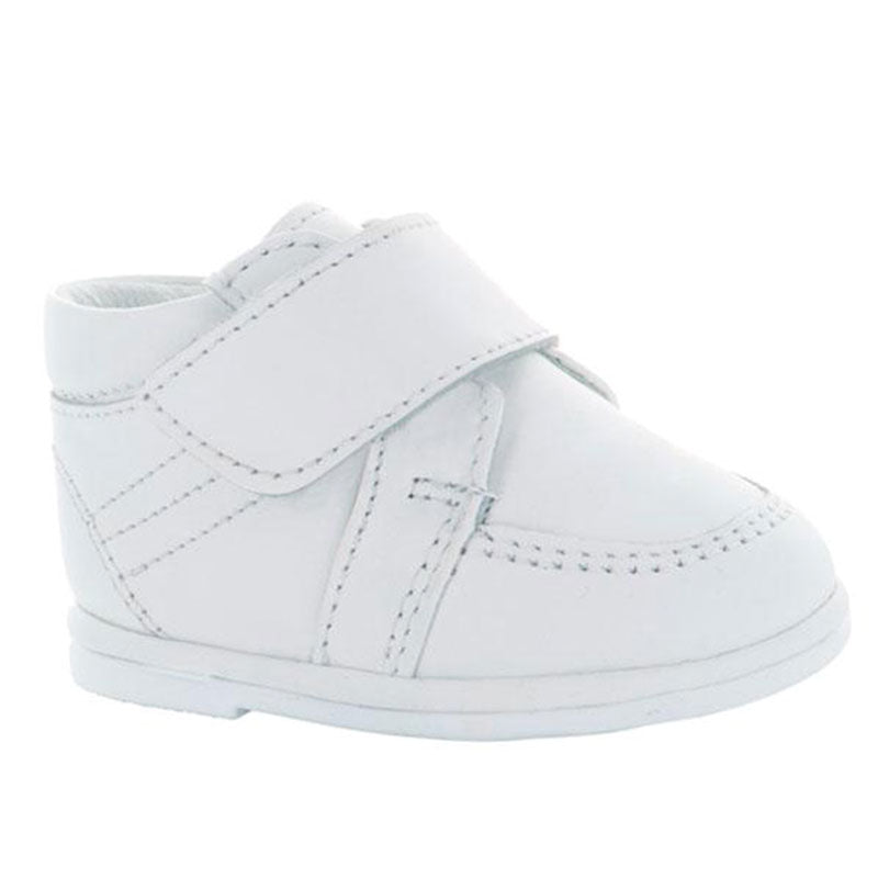 Zapatos-Blancos-Con-Velcro-Y-Pespunte-Al-Costado-Para-Nino