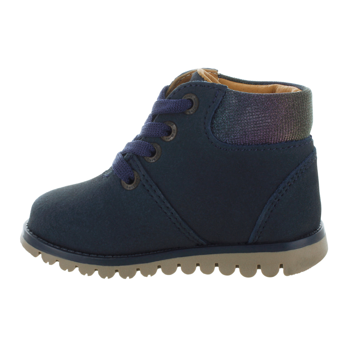 Media bota de piel para niña con detalle metálico en el tobillo mini burbujas vista lateral.